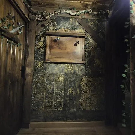 L'auberge Du Trone Romantique Medieval Jacuzzi Διαμέρισμα
